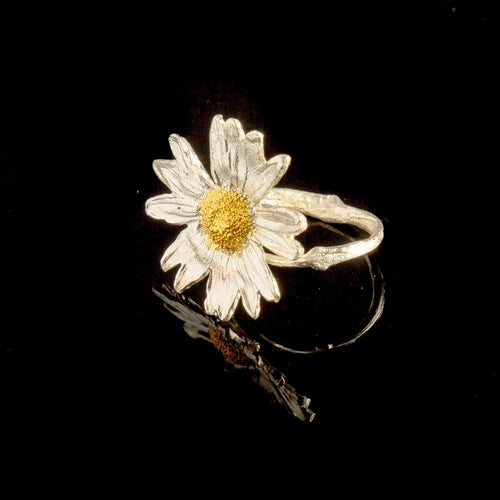 Daisy Ring Gold Plated – Handmade Nature Jewelry With Black Rhodium